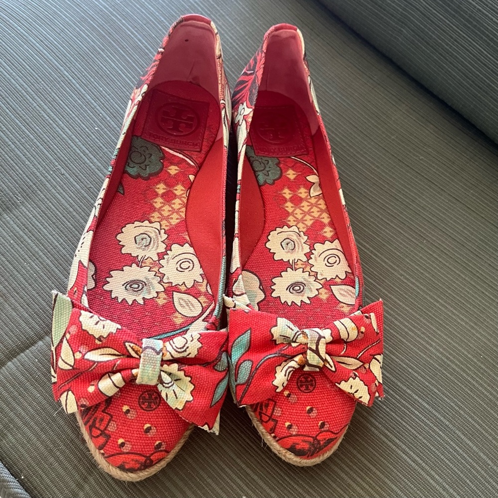 Tory Burch Flats.